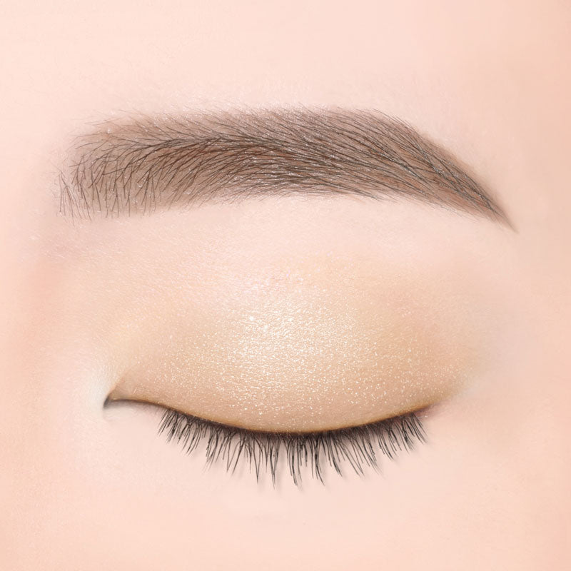 Paul &amp; Joe Beaute Eye Color French Pastry (01) 2 g - Closeup of model with product applied