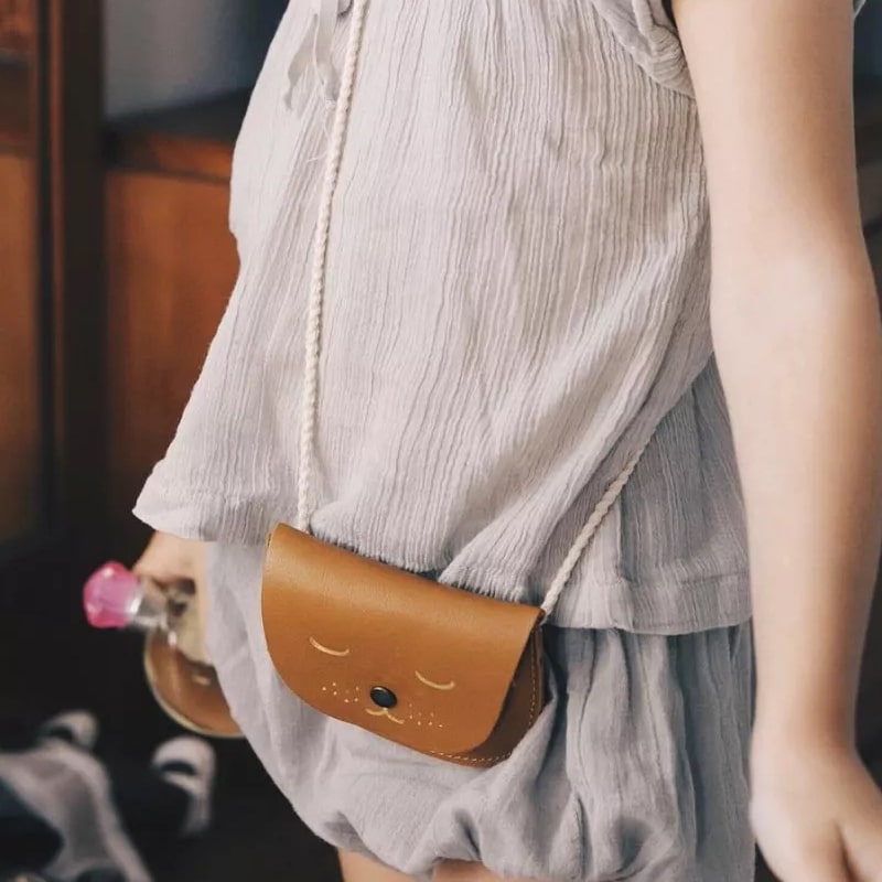 Barnabe Aime Le Cafe Little Girl Leather Cat Bag – Caramel - Model shown wearing product
