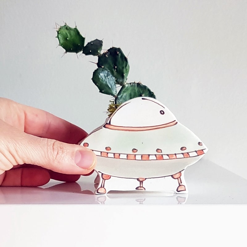 Julie Richard Ceramist Small UFO Ceramic Planter- Product shown with plant inside