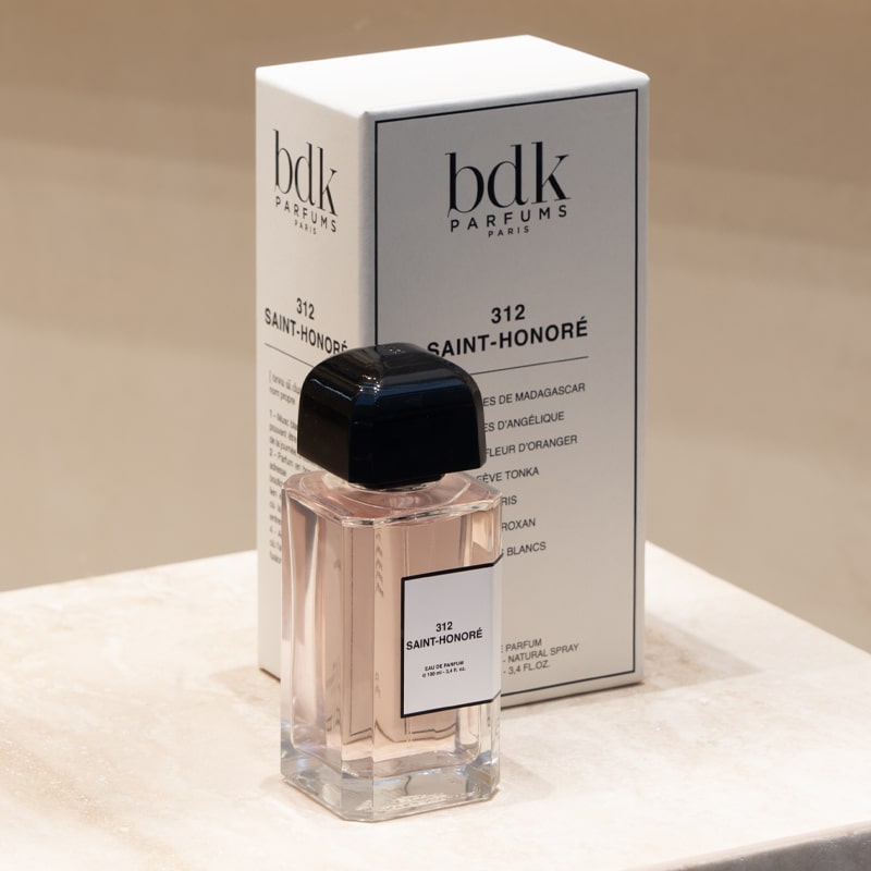 BDK Parfums 312 Saint-Honore Eau de Parfum - Perfume bottle and packaging on stone pedestal 