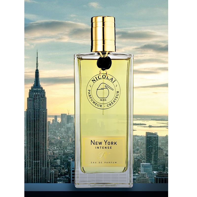 Parfums de Nicolai New York Intense Eau de Parfum 100 ml with new york city in background