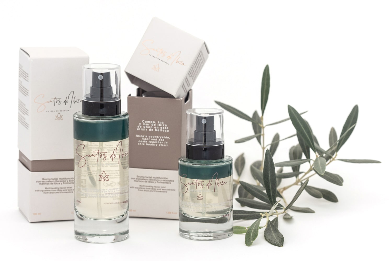 Lifestyle shot of Santos de Ibiza Facial Mist in 100 ml and 50 ml size