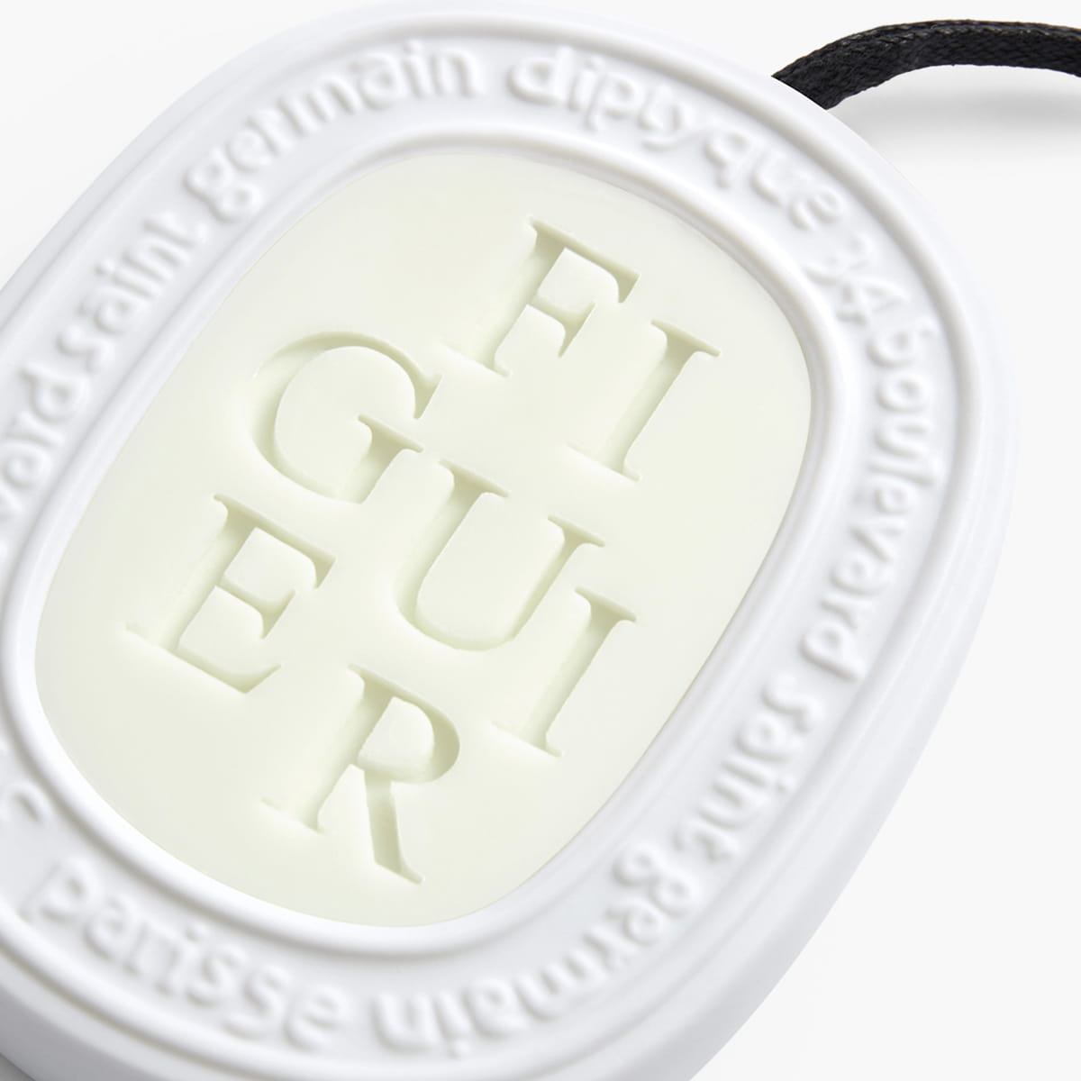 Close up of Diptyque Scented Oval - Figuier (1 pc)