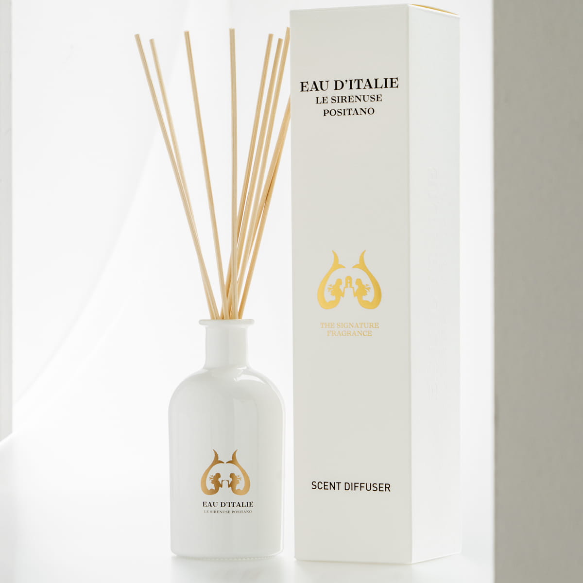 Eau d’Italie Signature Diffuser (240 ml) - product shown on white background.