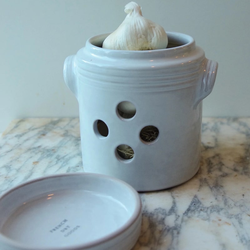 French Dry Goods Kitchen Essentials – Garlic Pot - Product shown with lid off