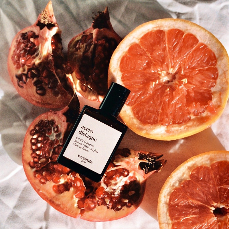 Versatile Paris Accro Disiaque Extrait de Parfum with Grapefruit and Pomegranate fruits