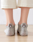 Tites Chaussettes Lot Chaussettes Languette Chat - Cat Whisker Socks - Model shown wearing gray socks