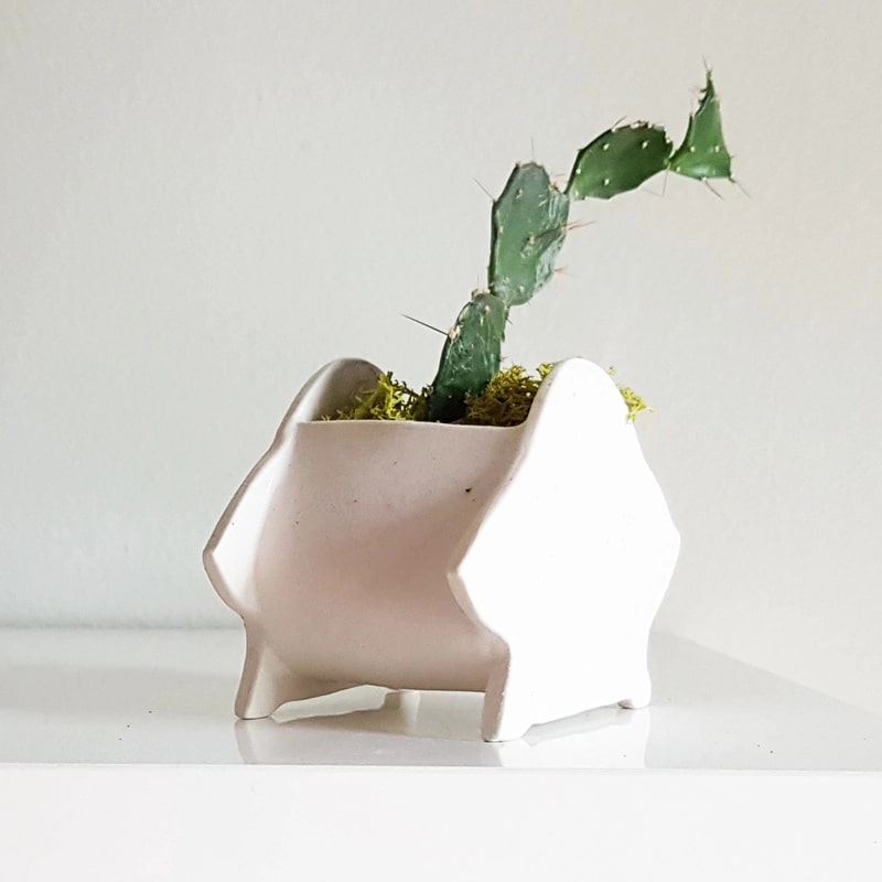 ufo plant pot Julie Richard Ceramist Small UFO Ceramic Planter – Beautyhabit