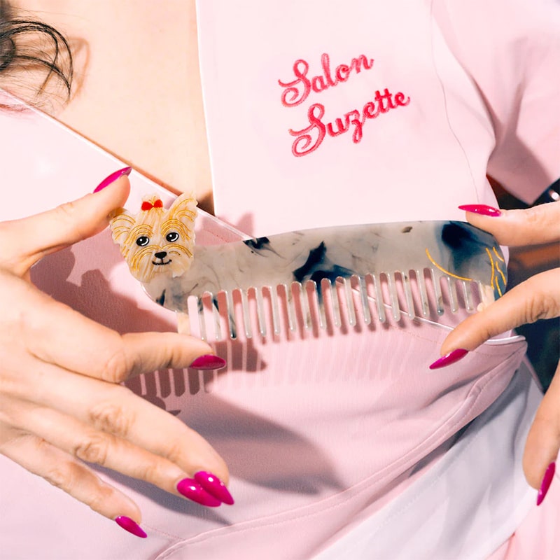 Coucou Suzette Yorkshire Comb - Product shown in models hands