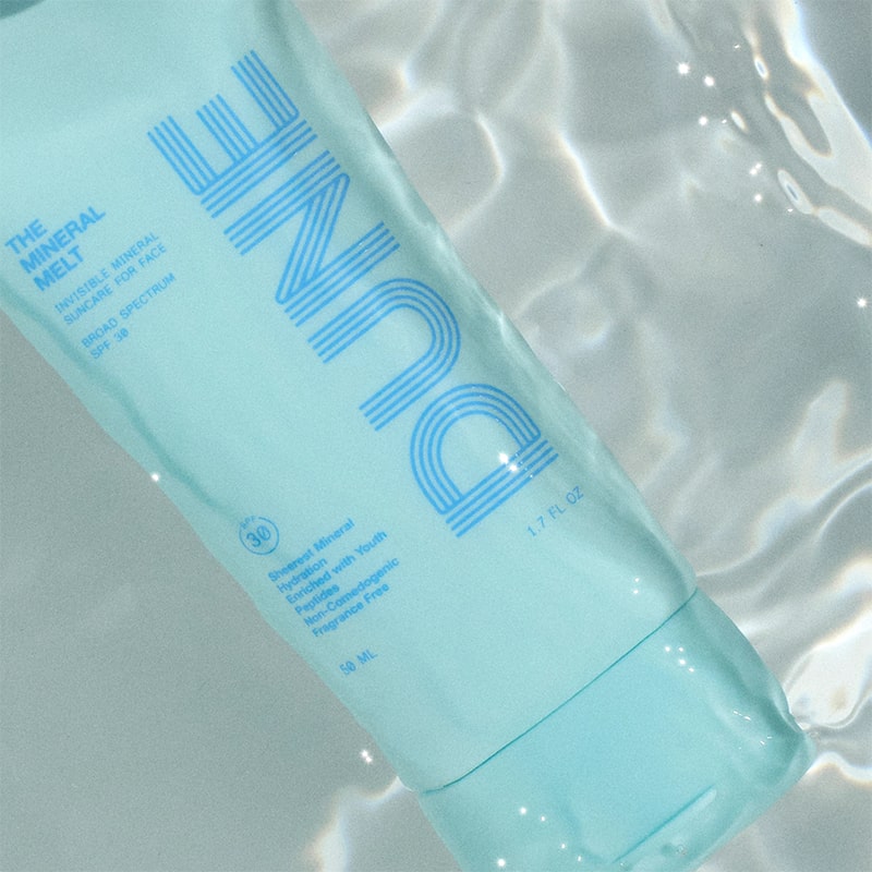 DUNE Suncare The Mineral Melt - Product shown in water