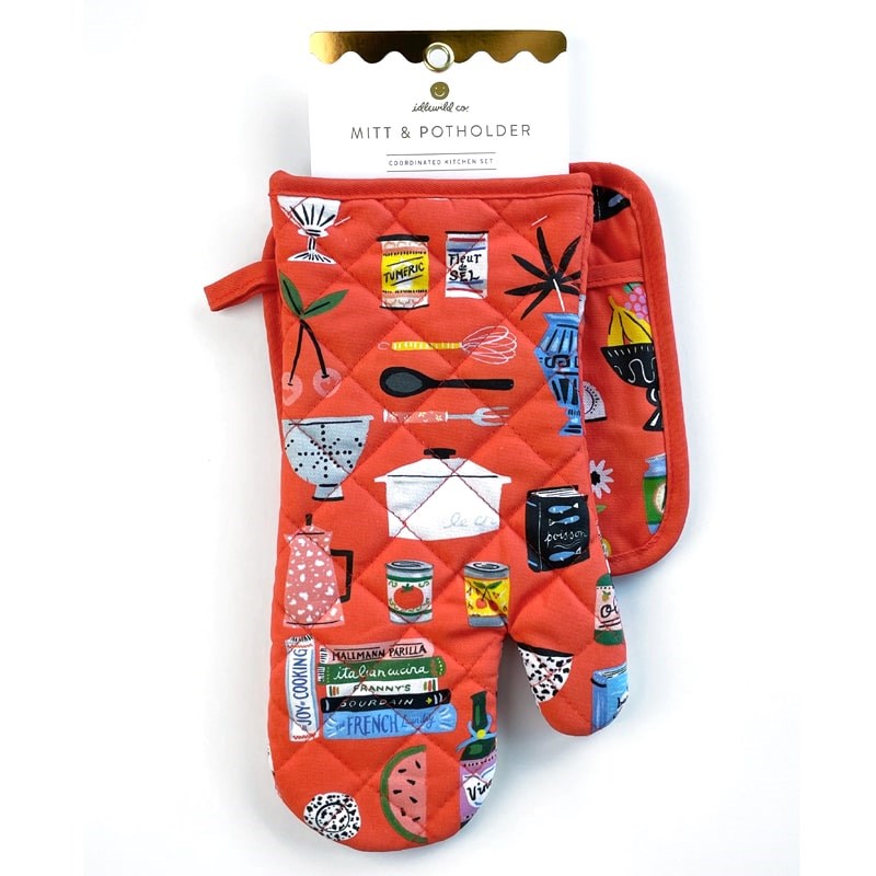 Kitchen Shelf Oven Mitt + Pot Holder Set