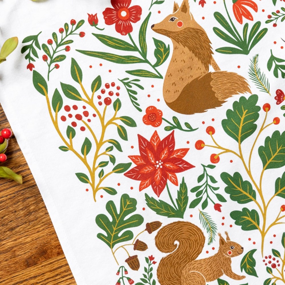 Close up of Gingiber Christmas Forest Tea Towel (1 pc)