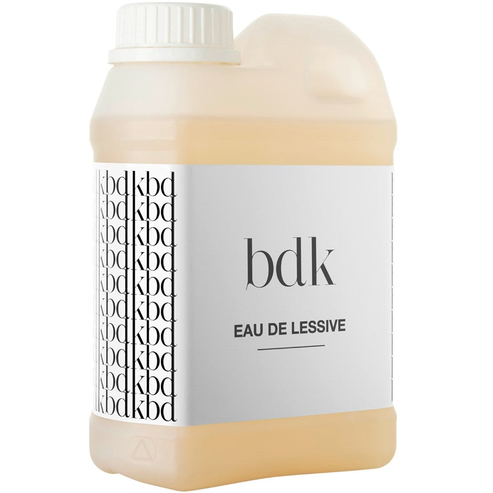 BDK Parfums Eau de Lessive Classique (1 liter) - product shown from angle. 