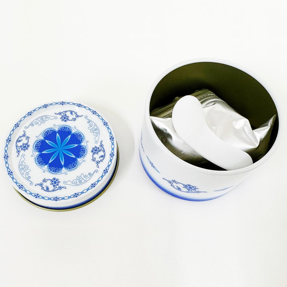 Chidoriya 100% Pure Akoya Pearl Powder (20 g) - product packaging shown. 