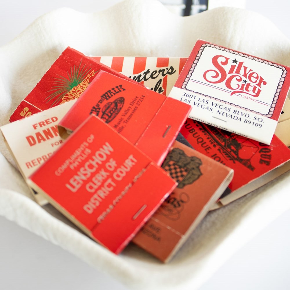 Keepsake Candle Vintage Matchbooks - Red (10 pcs)