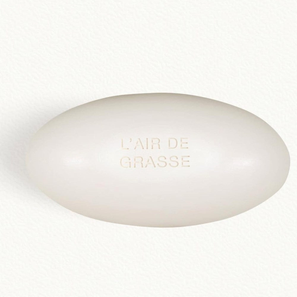 Fragonard Parfumeur L’Air de Grasse Pebble Soap (140 g) - product shown out of packaging. 