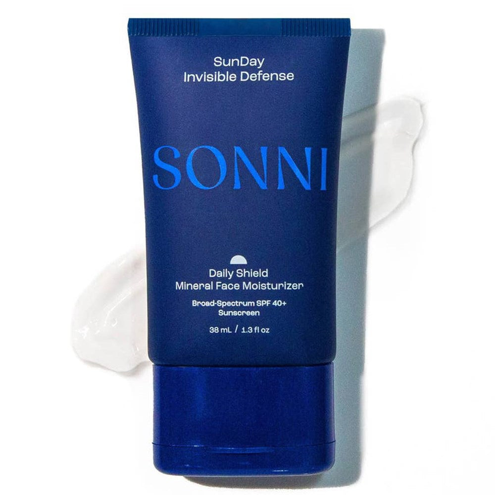 SONNI SunDay Invisible Defense SPF 40+ (38 ml) - product shown on top of swatch. 