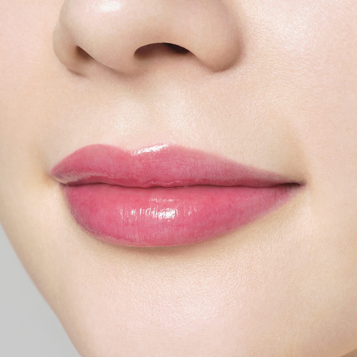 Paul & Joe Beaute Lipstick Sheer Refill - Rococo Style (02) (3 g) - product shown on model. 