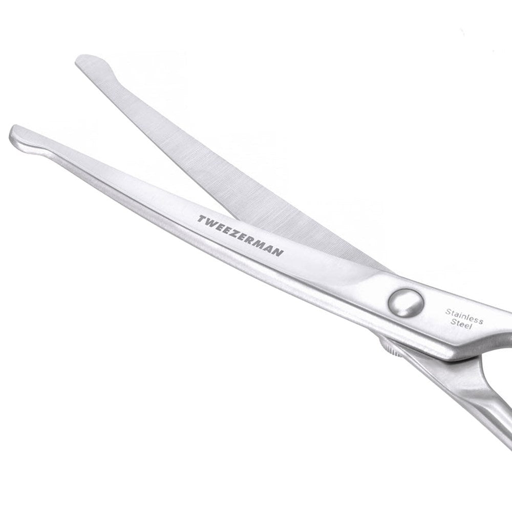 Close up of Tweezerman Pet Curved Grooming Shears tips