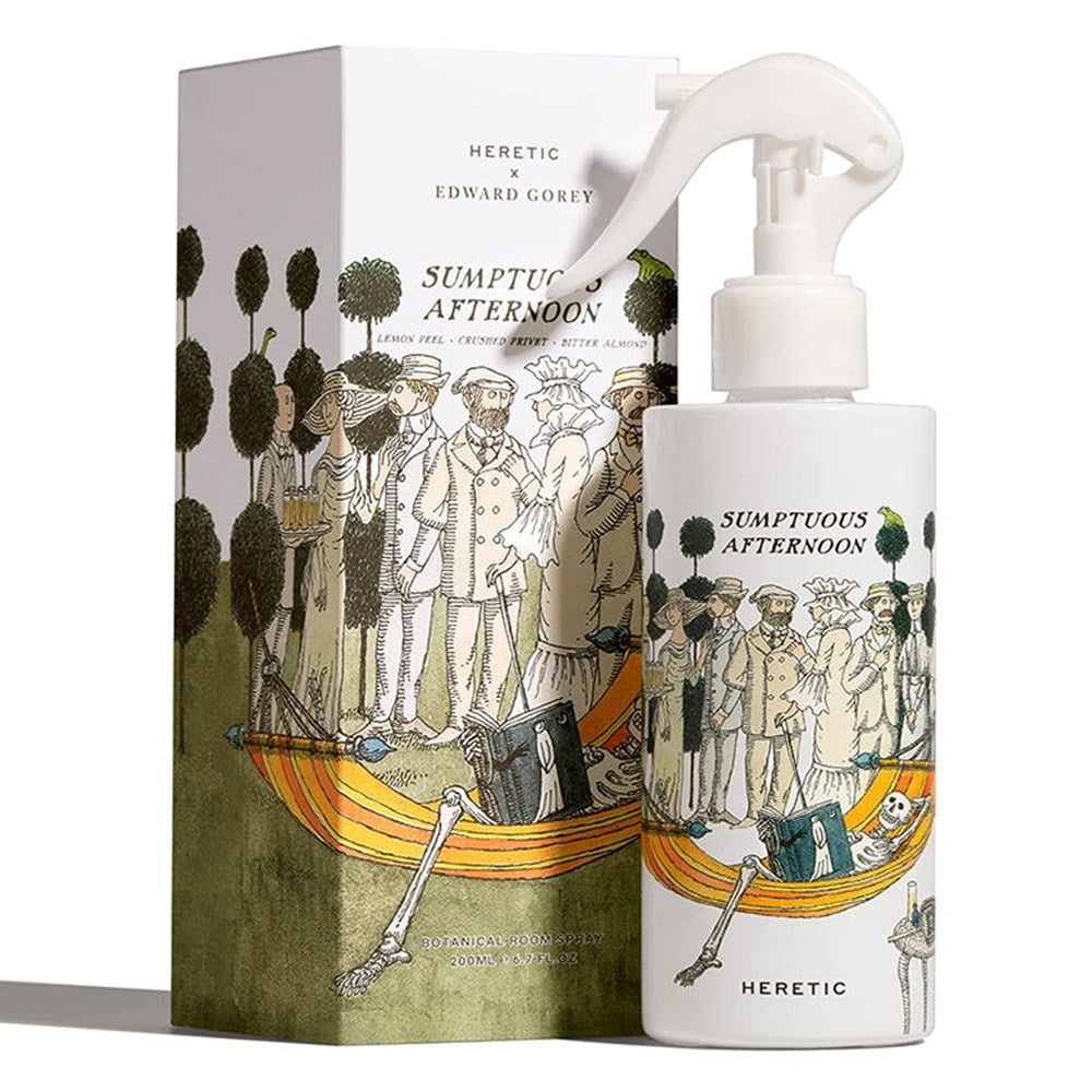 Heretic Parfum Sumptuous Afternoon Room Spray (200 ml) - product shown next to packaging. 