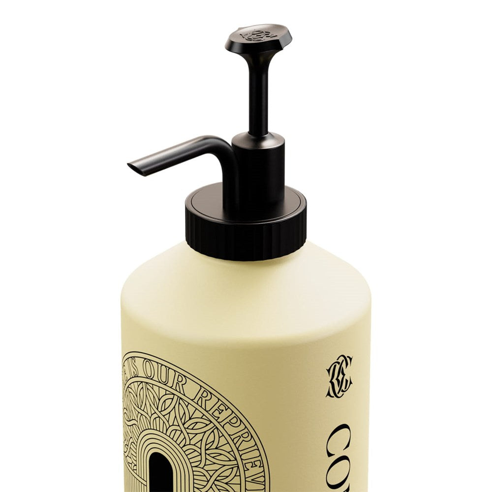 Commune Seymour Conditioner &amp; Reusable Pump (750 ml) - product shown up close.