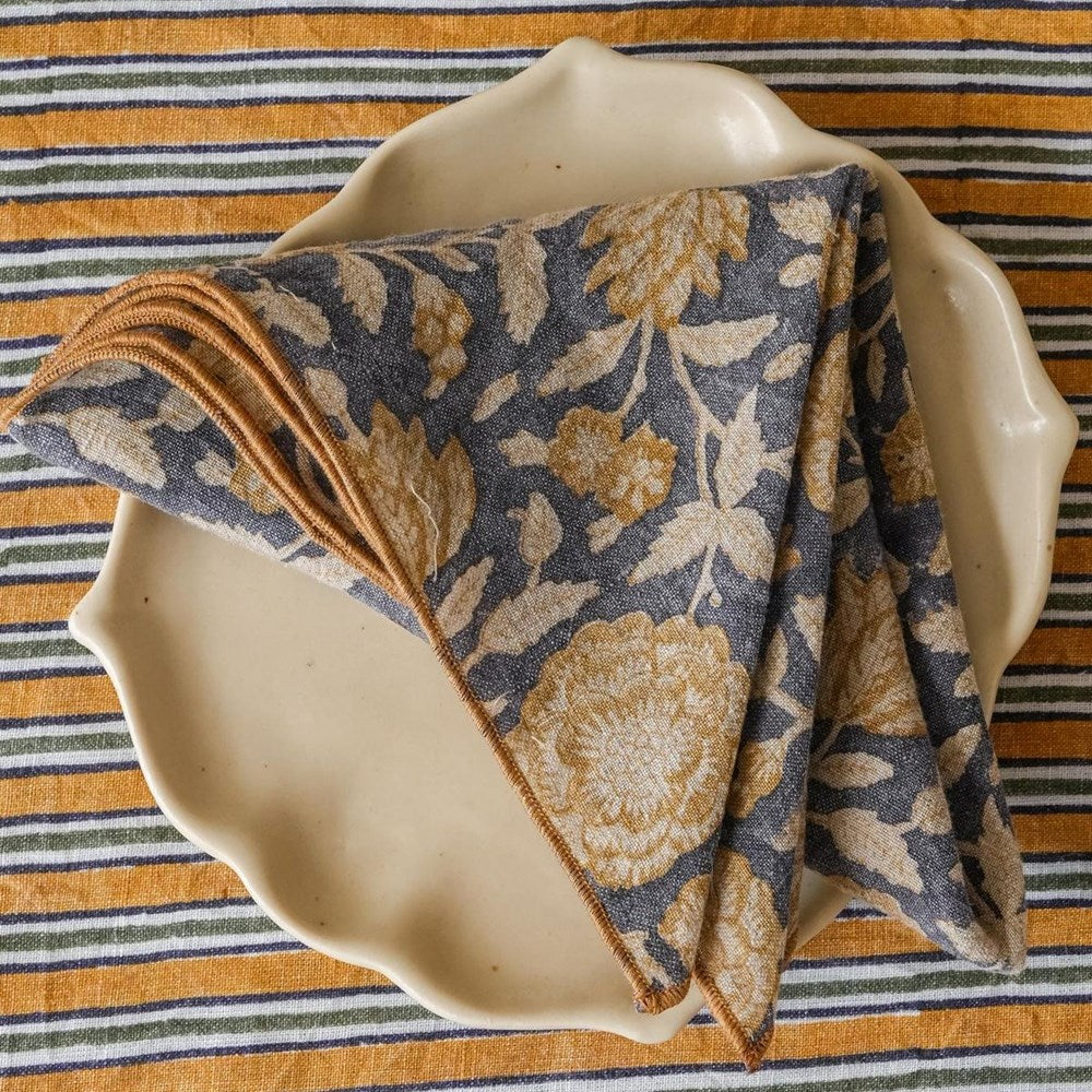 Live Linen Linen Riva Napkin Set (2 pcs) - product shown folded on a plate.