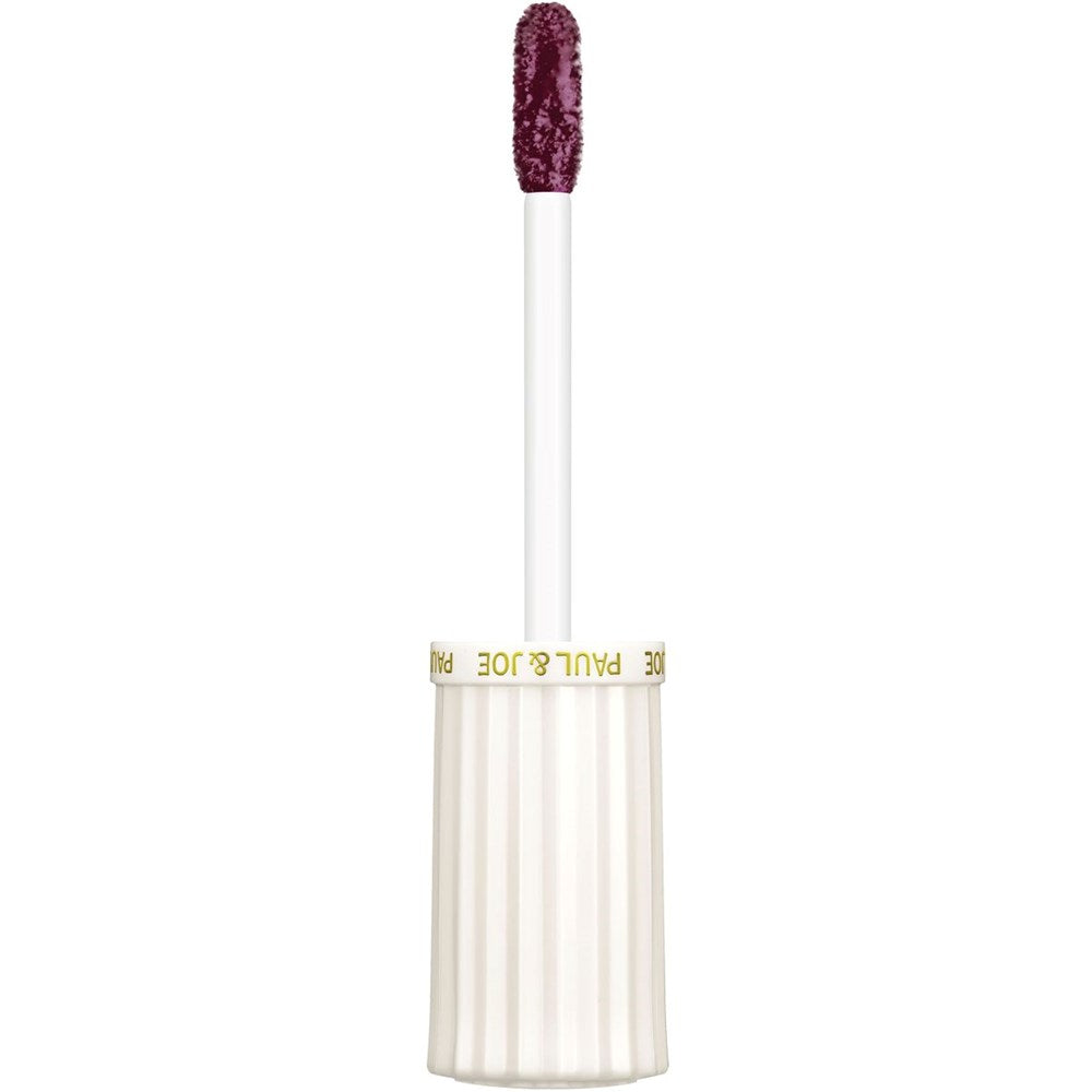 Paul & Joe Beaute Gel Tint Rouge - Vin Noir (04) (10 ml) - product applicator shown.