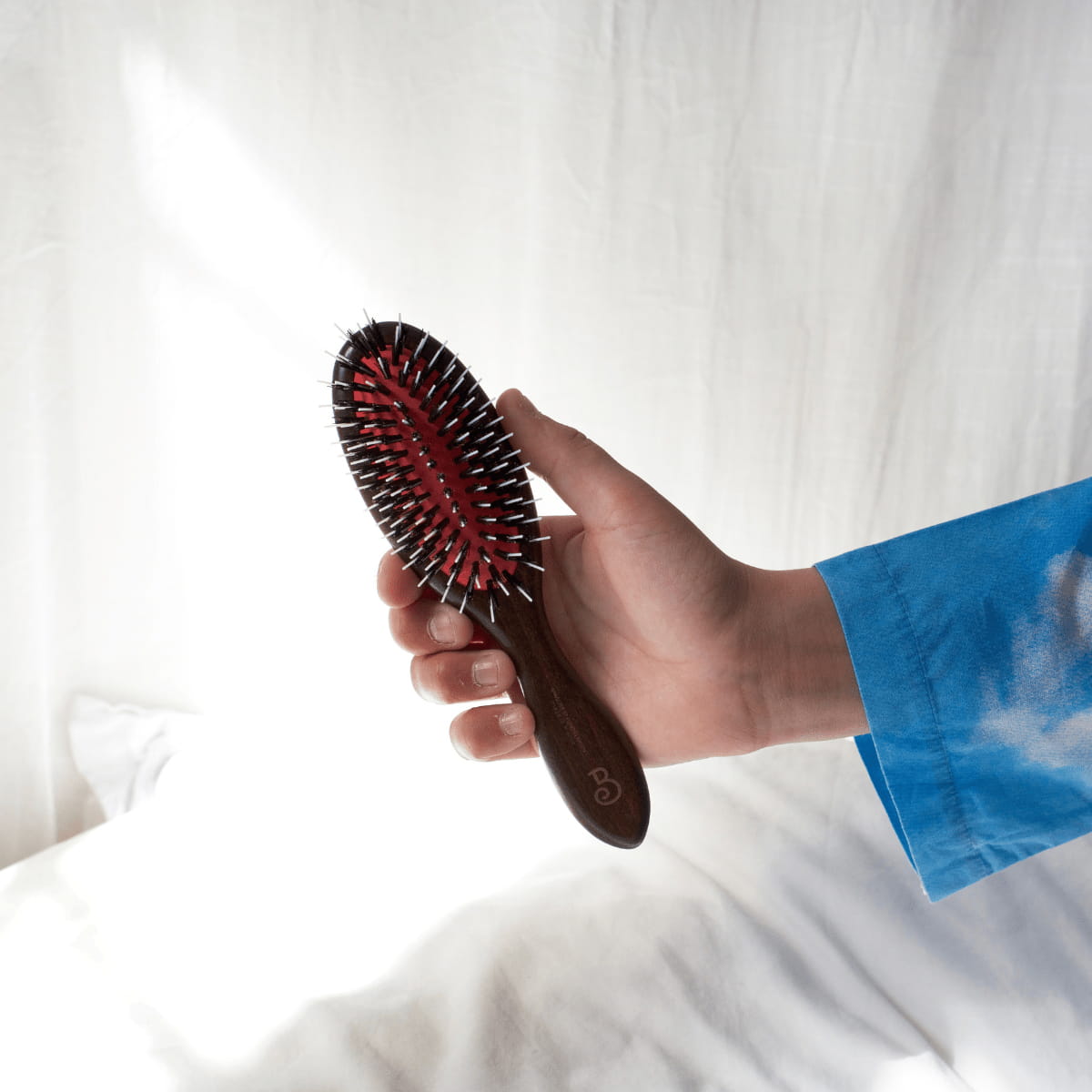 L'Artisan Brossier Pure Boar & Nylon Bristle Brush - Medium (1 pc) - product shown on white background. 
