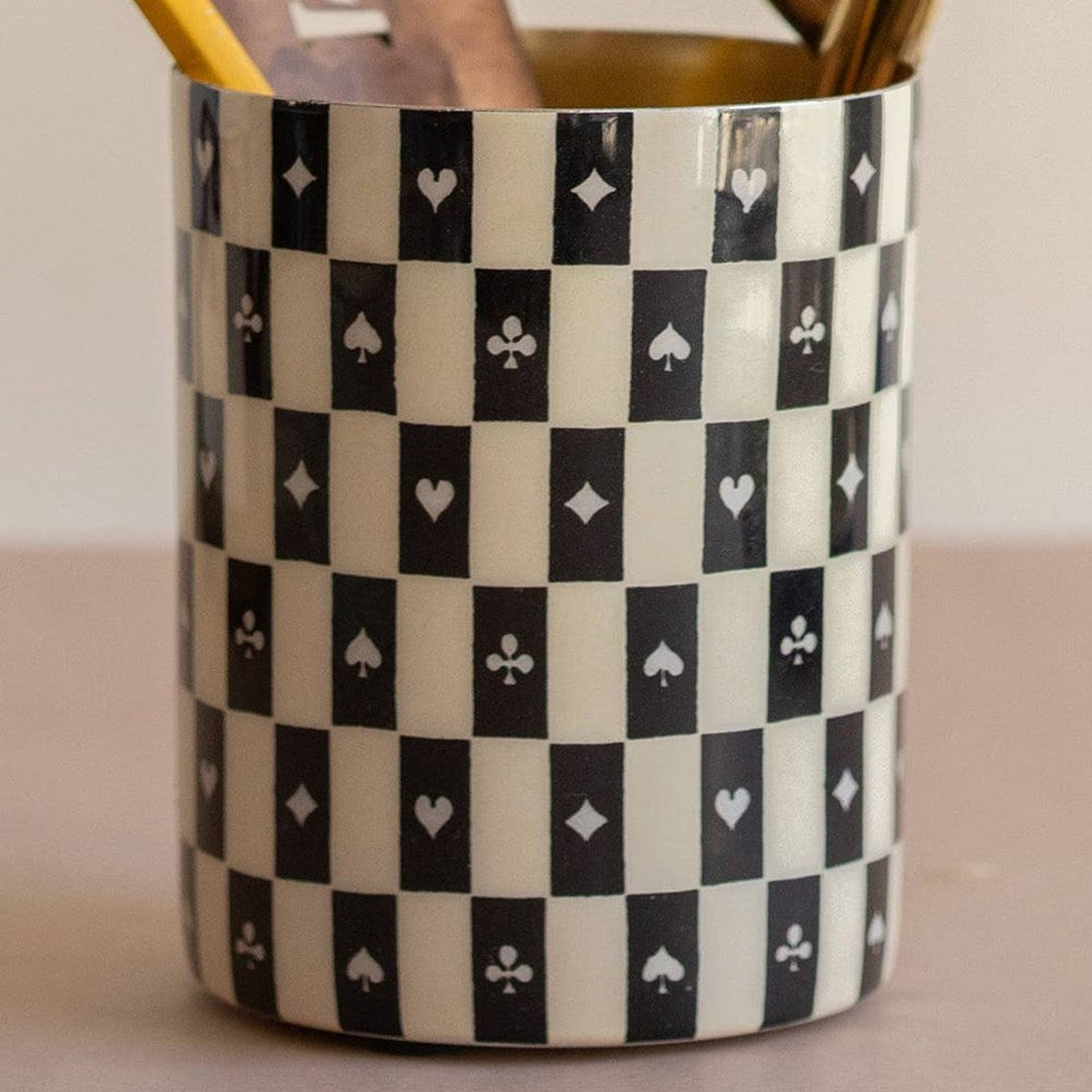 Roomytown Inc Enamel Pot - House of Suits (1 pc) - product shown up close.