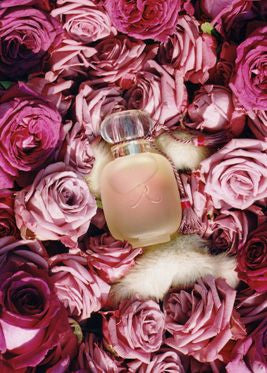 Les Parfums de Rosine Une Folie de Rose (100 ml) Lifestyle Shot