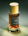 Lifestyle shot of Parfum D'Empire Musc Tonkin Extrait de Parfum (50 ml)