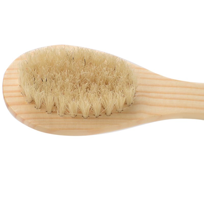 Baudelaire Cedar Complexion Brush (1 pc) - brush closeup