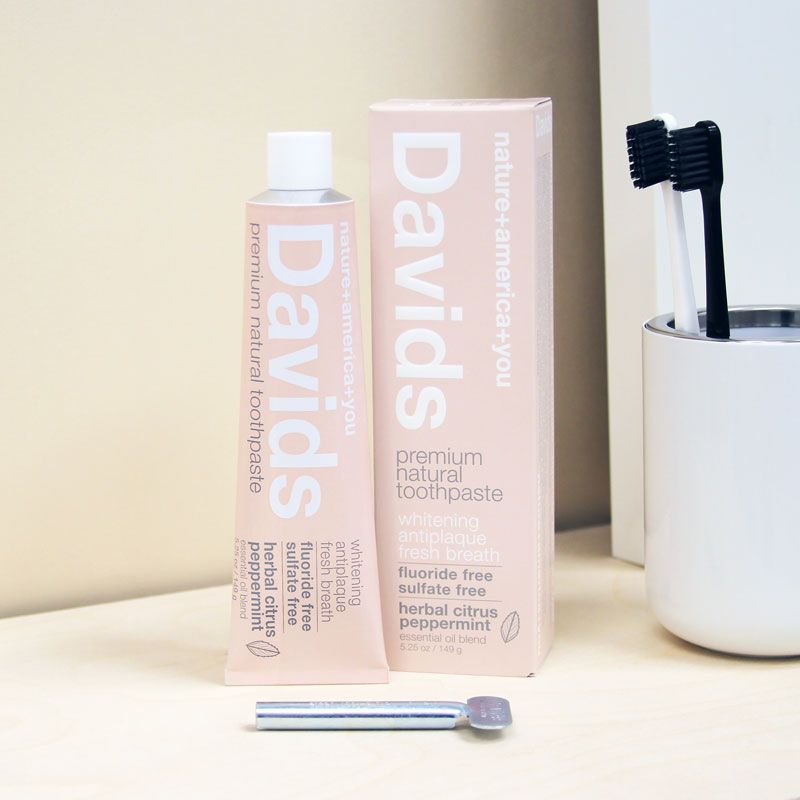 Davids Premium Natural Toothpaste - Herbal Citrus Peppermint (5.25 oz) Beauty Shot