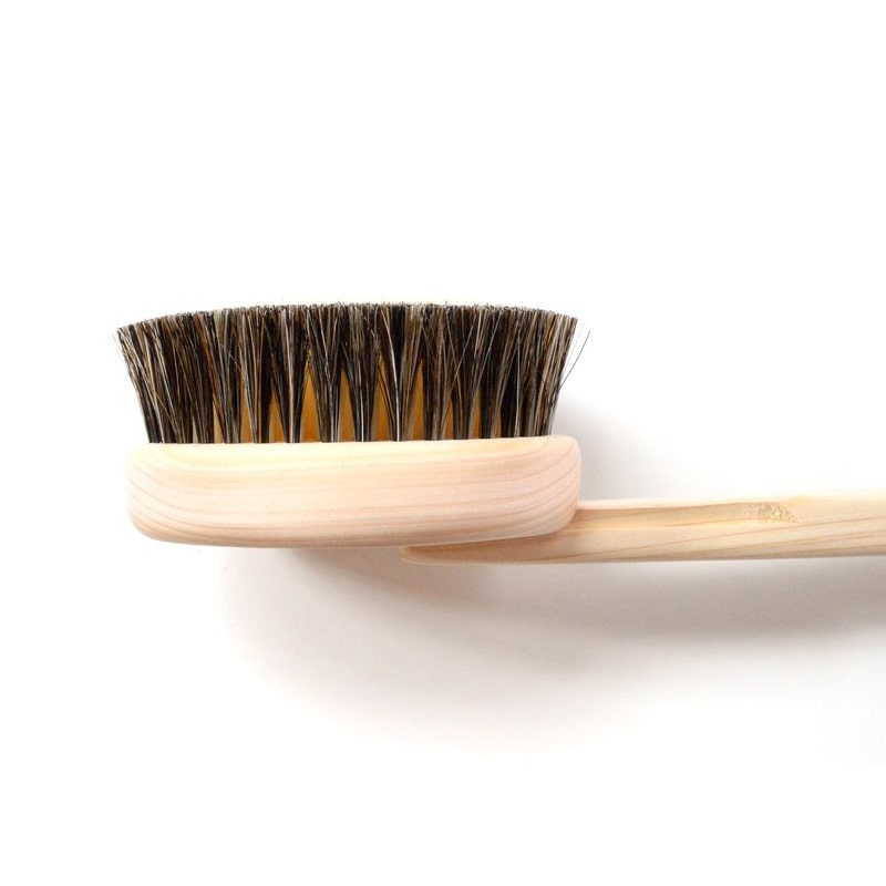 Shoji Works Long Handle Body Brush - side view of brush head