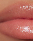 Roen Beauty Kiss My Liquid Lip Balm Shimmer – Rumor showing close up on lips