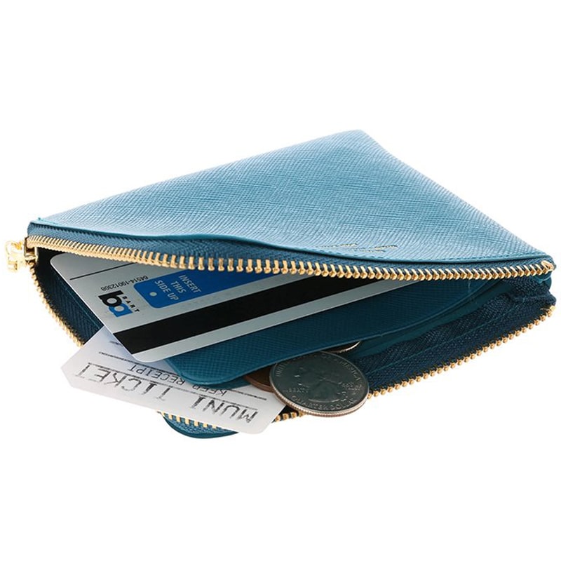 Delfonics Quitterie Half Zip Case – Turquoise showing inside of case with a card and change 