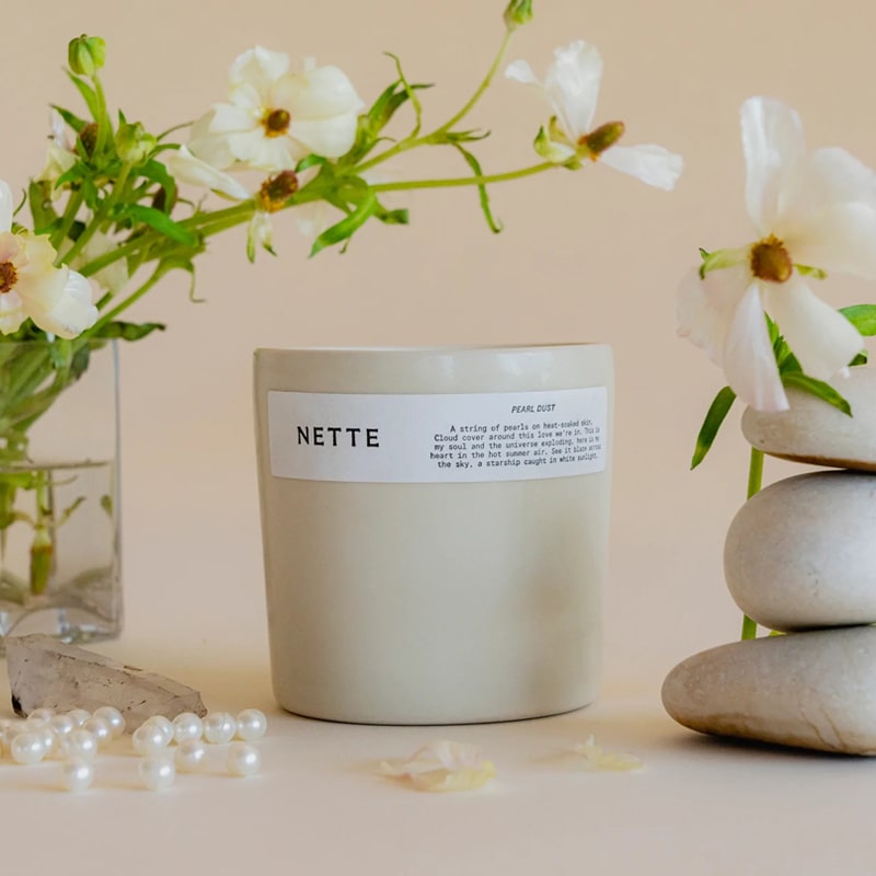 NETTE Pearl Dust Scented Candle beauty shot