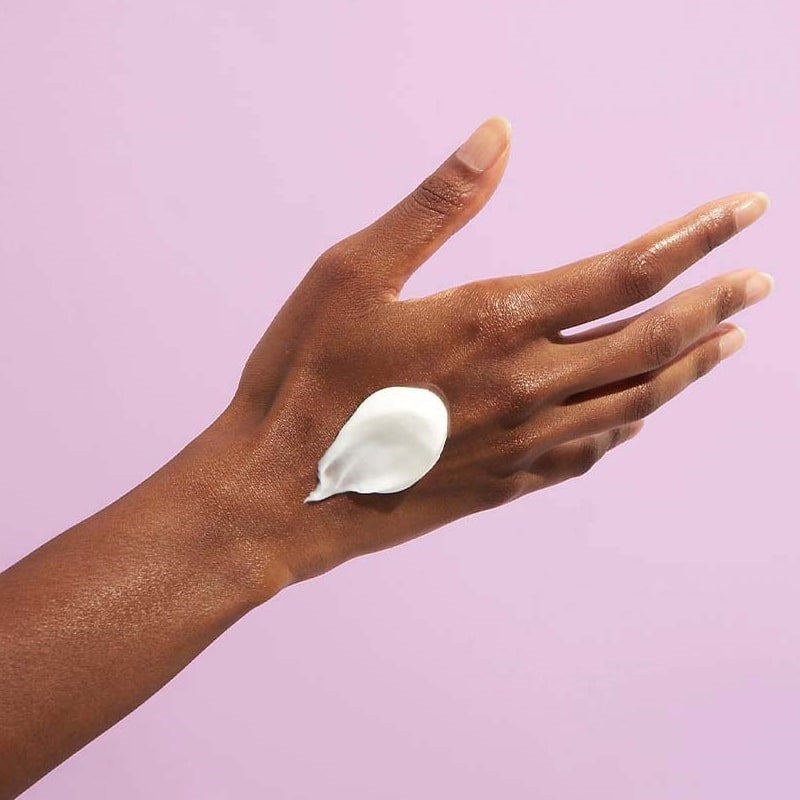 JINsoon Argan + Rose Moisturizing Hand Cream - Product smear on models hand