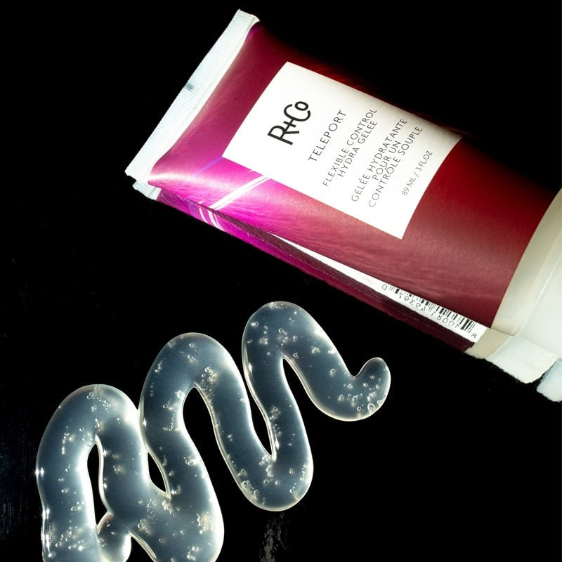 R+Co Teleport Flexible Control Hydra Glee - Product smear shown next to product