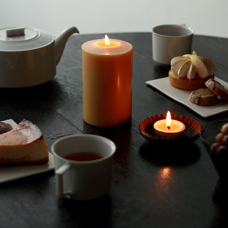 DAIYO Rice Bran Block Candle - Product displayed on table