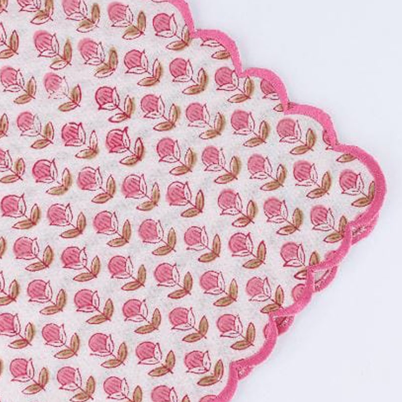 Cotton Print Club Poppy Scalloped Table Napkin Set - Closeup of product