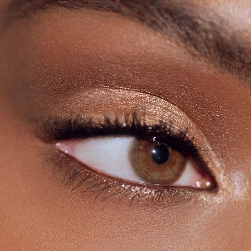 Roen Beauty Eyeline Define Eyeliner Pencil – Shimmering Brown- Closeup of models eye with product applied