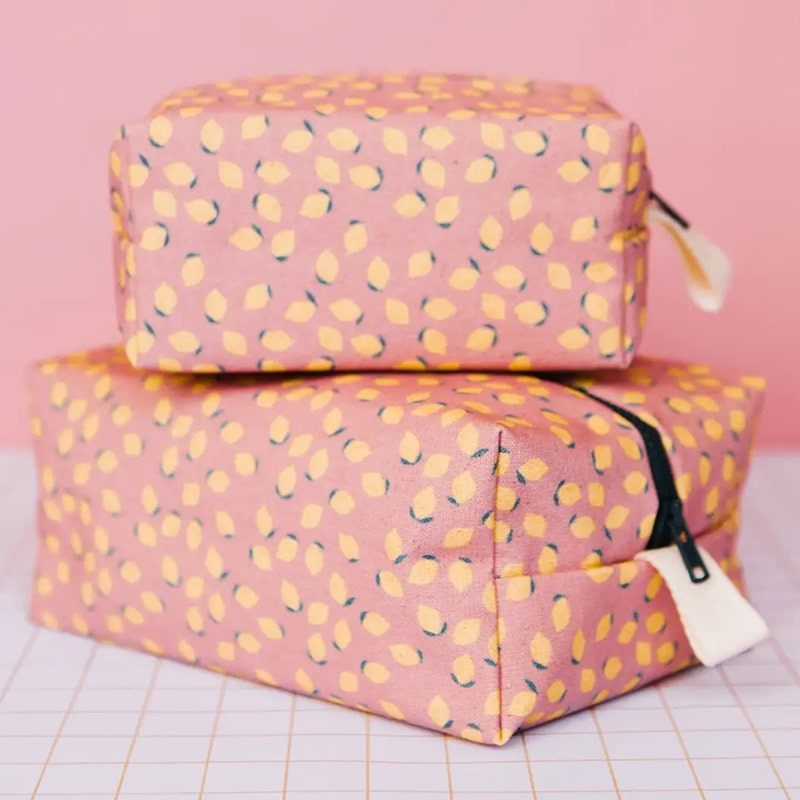 Ecke Limones Vanity Case - Products shown stacked on top of each other
