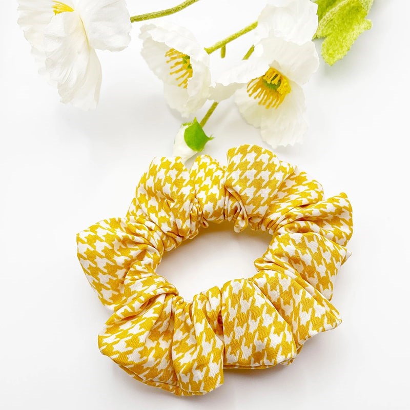 Kennedy Elise Yellow Houndstooth Scrunchie - Beauty shot